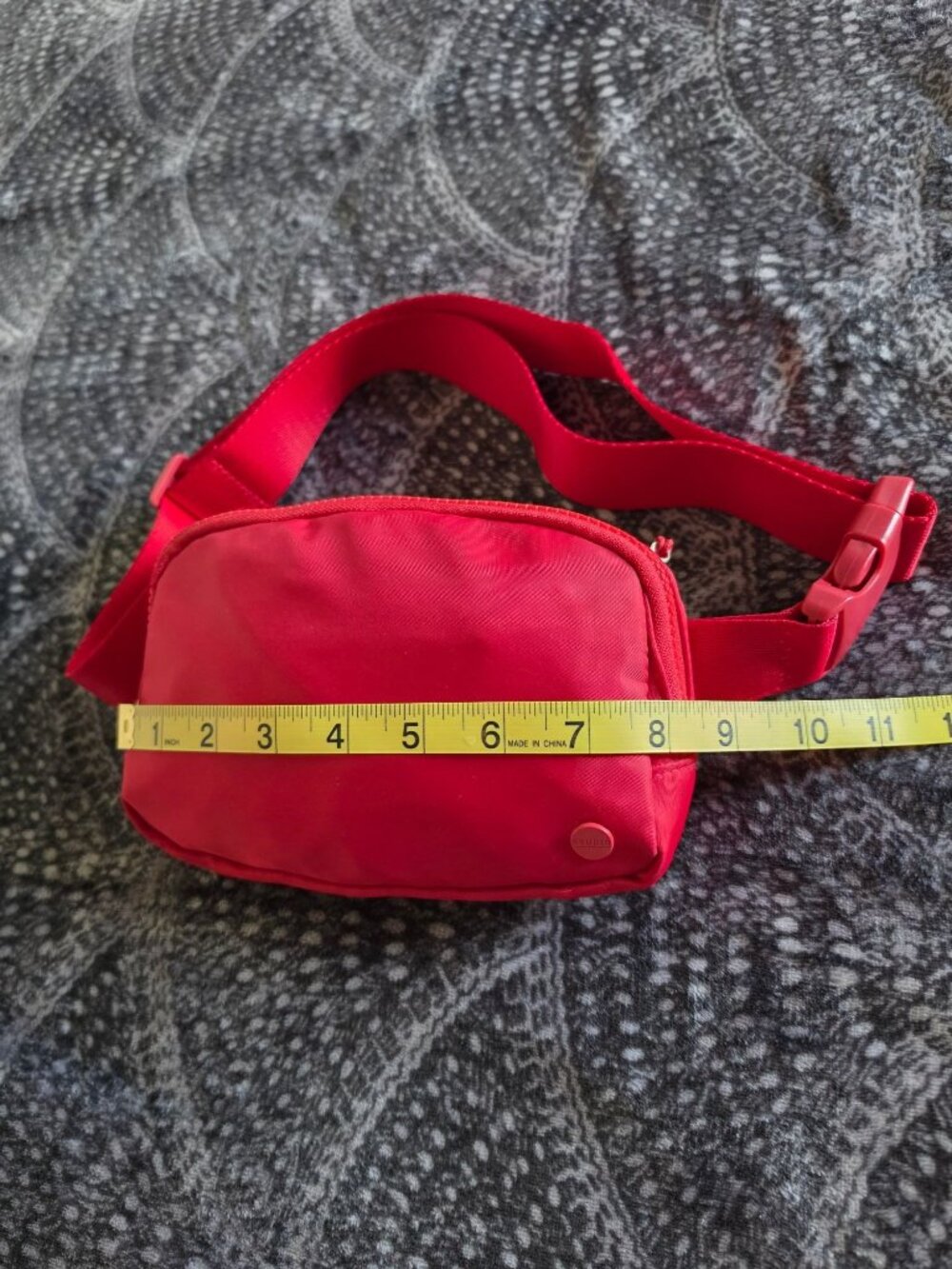 Vibrant Red Studio NYC belt bag is perfect for hands-free convenience. - Picture 3 of 8